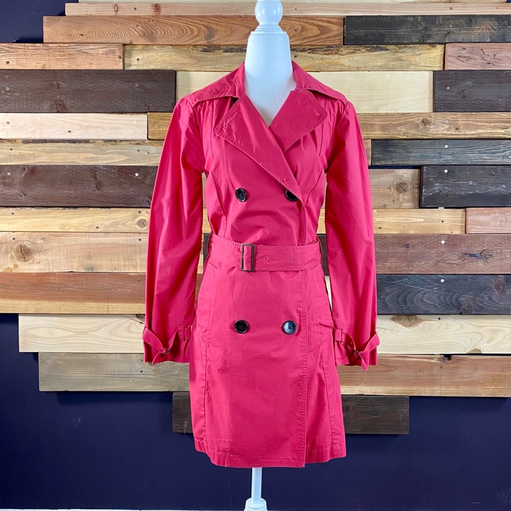 Bright salmon coat